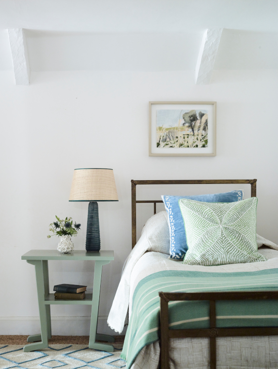 Birdie Fortescue Wensum table