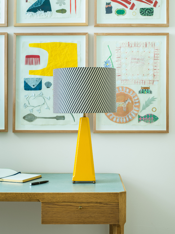 Plato lampbase in vibrant yellow