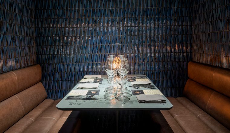 Yohen dark blue Japanese tile