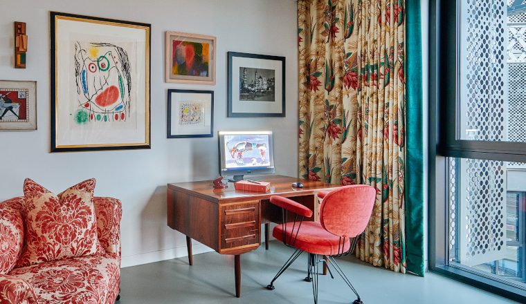 incorporating art into an interior design project